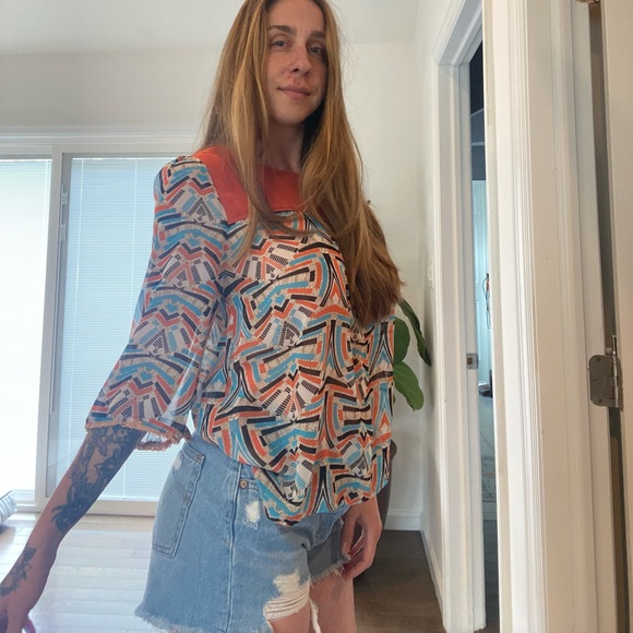 Sheer 3/4 Sleeve Blouse - Picture 2 of 5